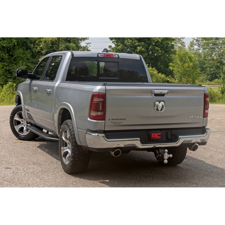 Progi, stopnie boczne Rough Country OV2 Crew Cab - ujęcie 4