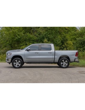 Progi, stopnie boczne Rough Country OV2 Crew Cab