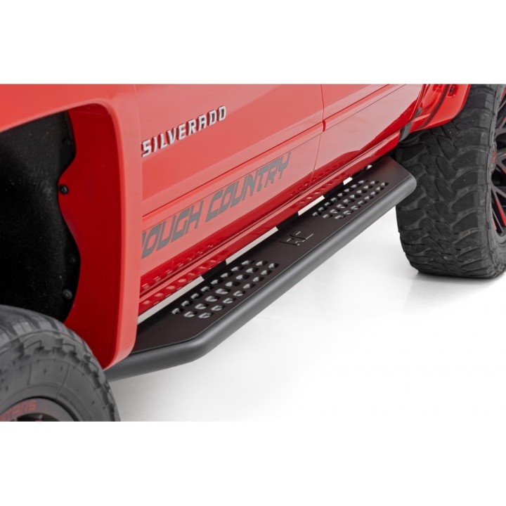Progi, stopnie boczne Rough Country OV2 Crew Cab - ujęcie 4