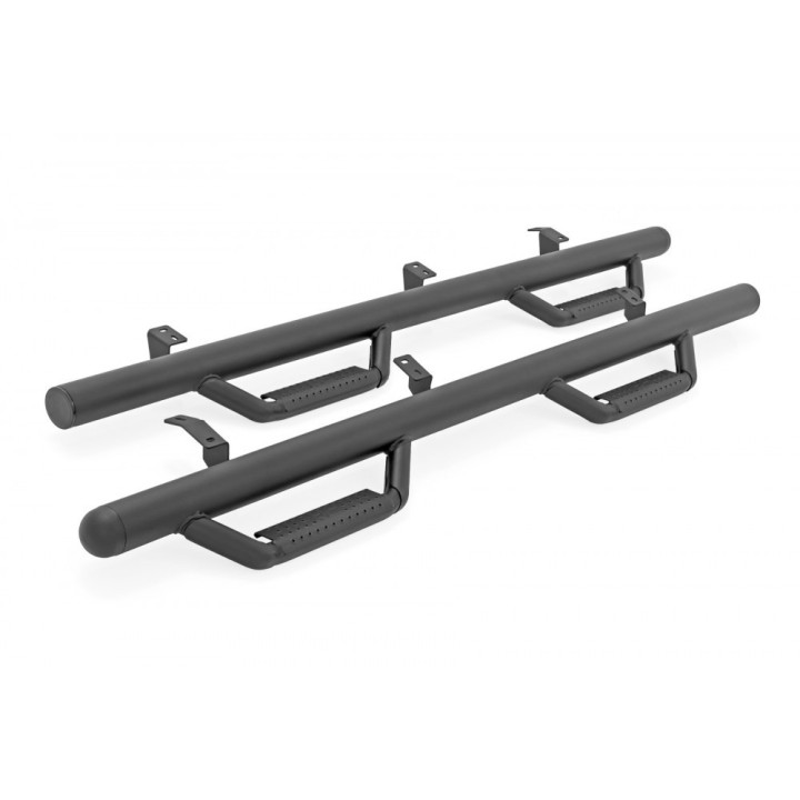 Progi, stopnie boczne czarne Rough Country Nerf Steps Double Cab - ujęcie 5