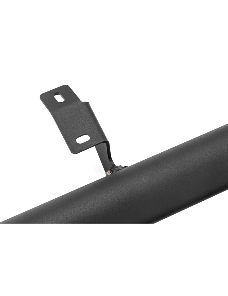 Progi, stopnie boczne czarne Rough Country Nerf Steps Double Cab
