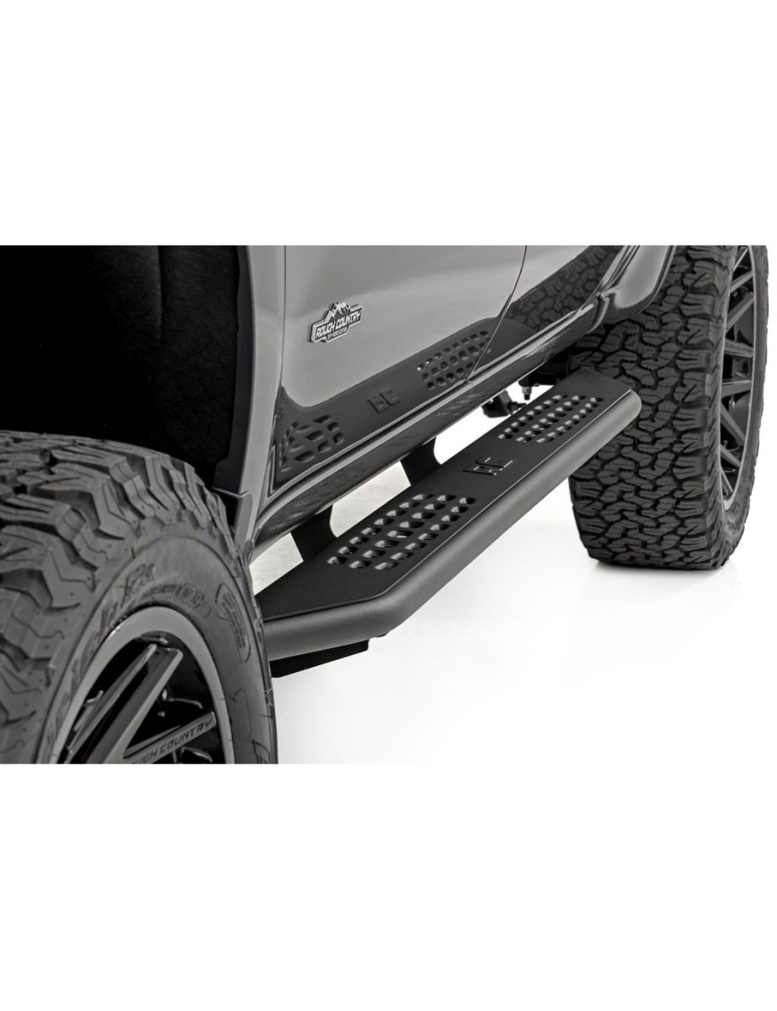 Progi, stopnie boczne Rough Country OV2 Crew Cab