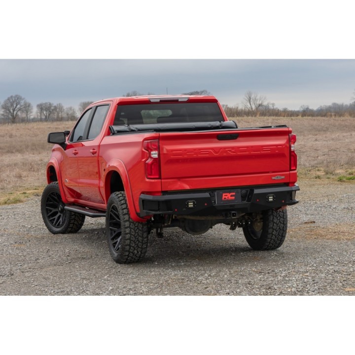 Progi, stopnie boczne Rough Country OV2 Crew Cab - ujęcie 6