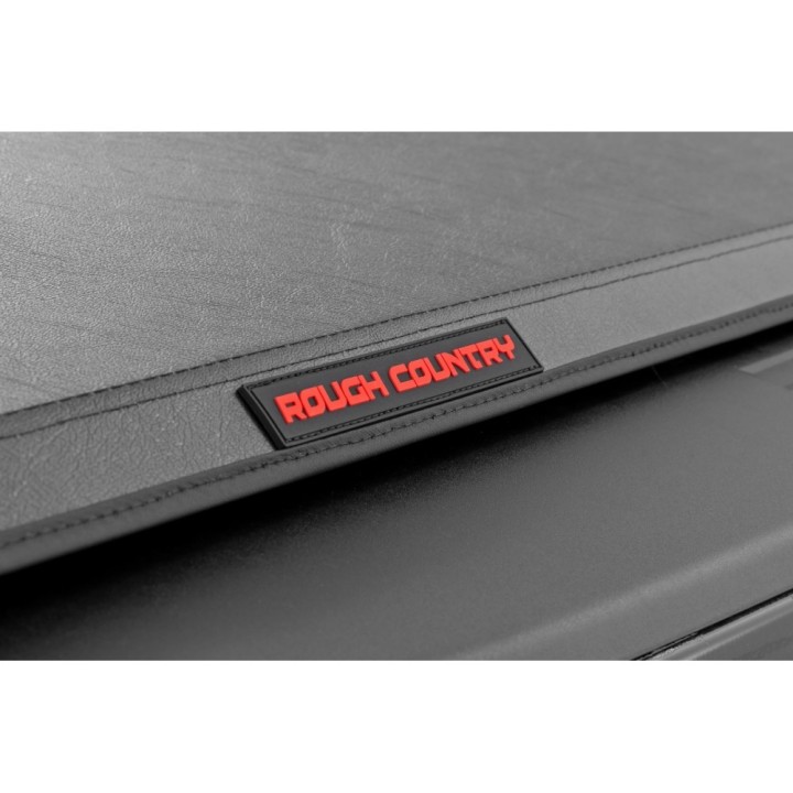 Miękka pokrywa paki tri-fold Rough Country 5'7" - ujęcie 5