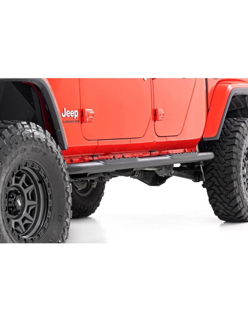 Progi, stopnie boczne czarne Rough Country Oval Nerf Steps
