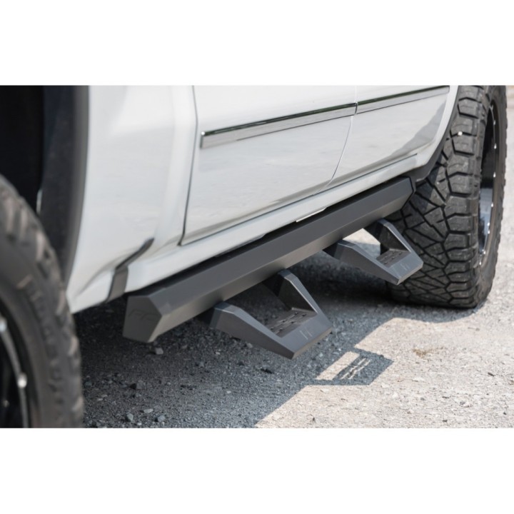 Progi, stopnie boczne regulowane aluminiowe Rough Country SRX2 Crew Cab - ujęcie 6