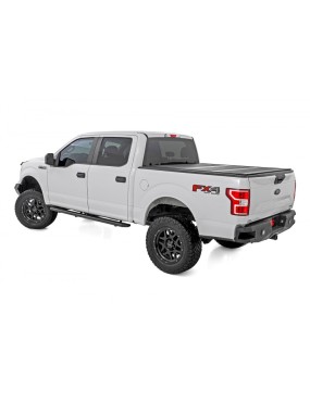 Progi, stopnie boczne Rough Country Multi-Color LED CrewMax