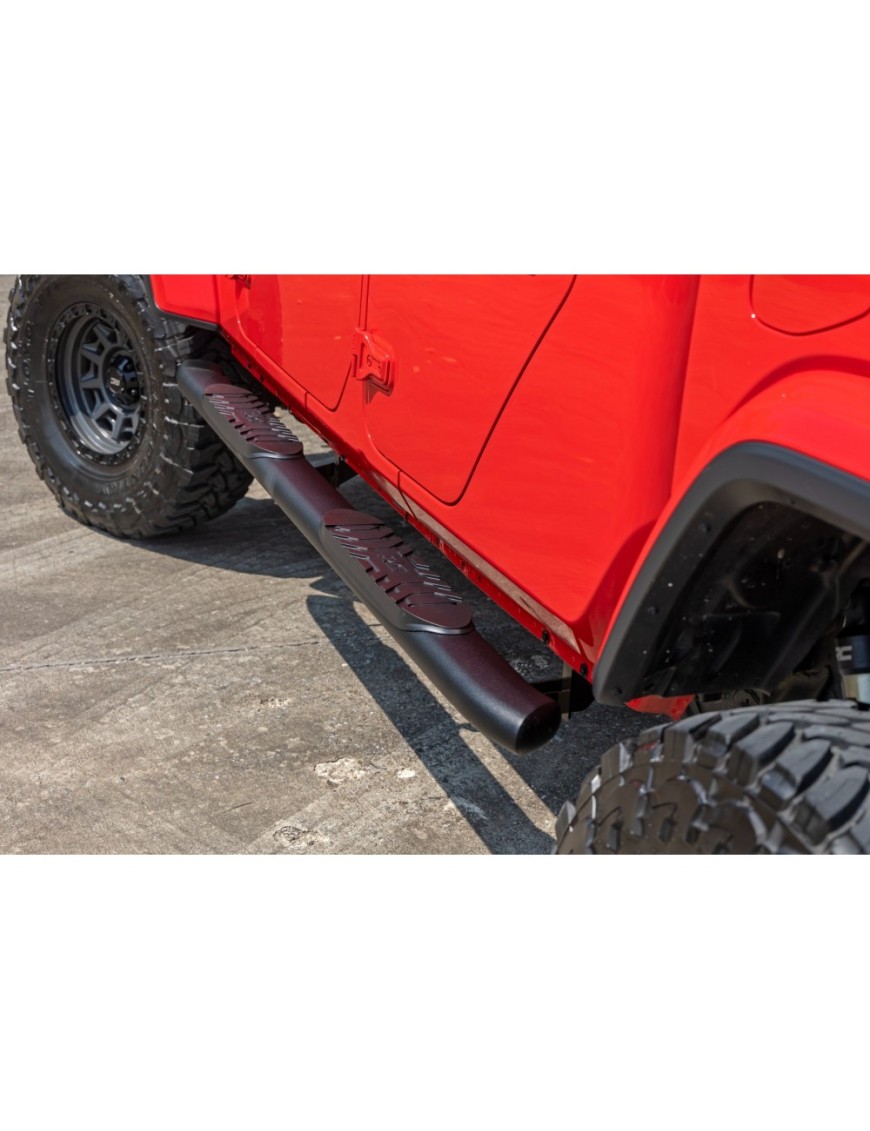 Progi, stopnie boczne czarne Rough Country Oval Nerf Steps