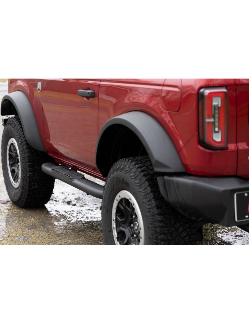 Progi, stopnie boczne czarne Rough Country Oval Nerf Steps