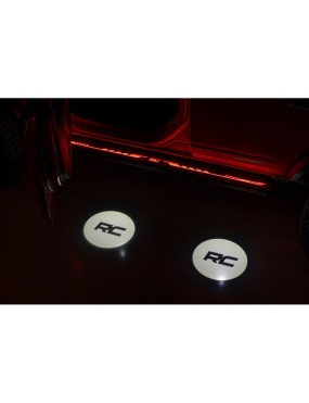 Progi, stopnie boczne Rough Country Multi-Color LED CrewMax