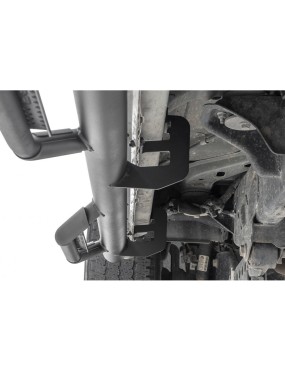 Progi, stopnie boczne czarne Rough Country Nerf Steps