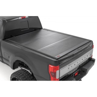 Twarda pokrywa paki tri-fold niski profil Rough Country 6'10"