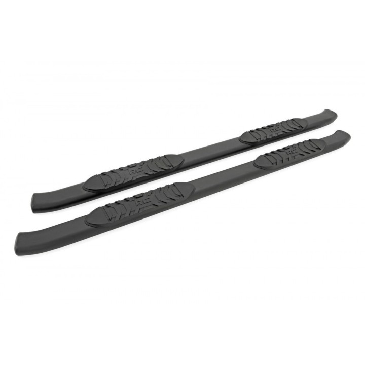 Progi, stopnie boczne czarne Rough Country Oval Nerf Steps Crew Cab - ujęcie 3