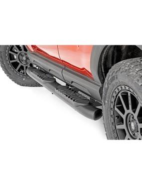 Progi, stopnie boczne czarne Rough Country Oval Nerf Steps