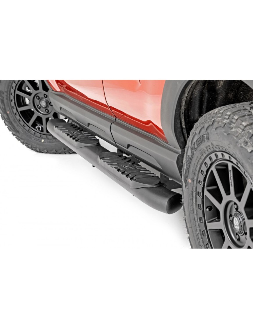 Progi, stopnie boczne czarne Rough Country Oval Nerf Steps