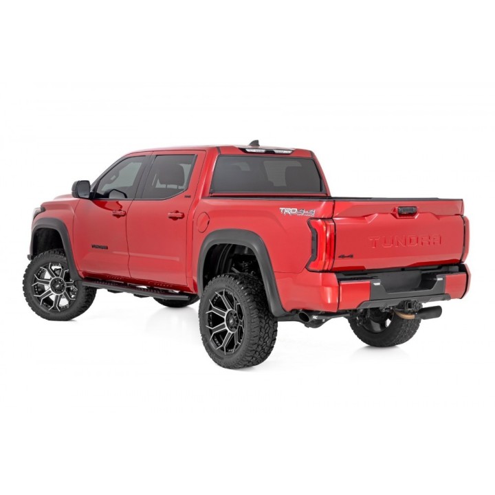 Progi, stopnie boczne Rough Country OV2 Crew Cab - ujęcie 3