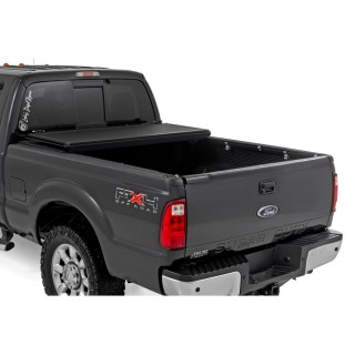 Twarda pokrywa paki tri-fold niski profil Rough Country 6'10" - ujęcie 2