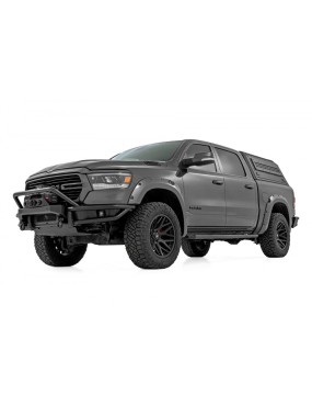 Progi, stopnie boczne Rough Country Multi-Color LED Crew Cab