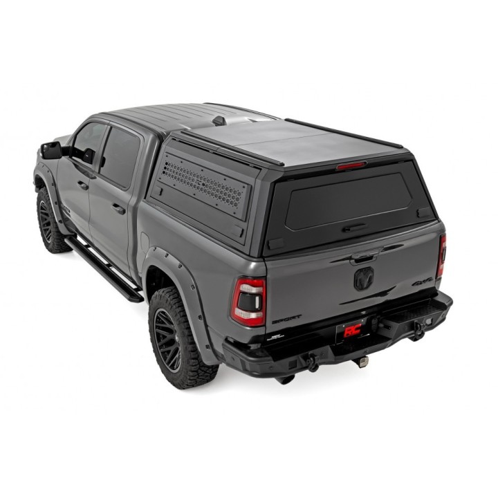 Progi, stopnie boczne Rough Country Multi-Color LED Crew Cab - ujęcie 4