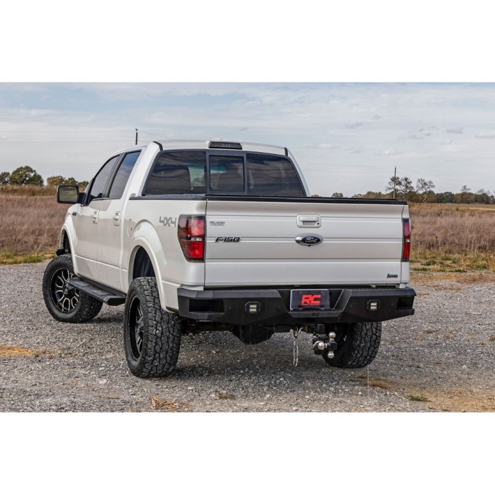 Progi, stopnie boczne aluminiowe Rough Country HD2 SuperCrew Cab - ujęcie 6