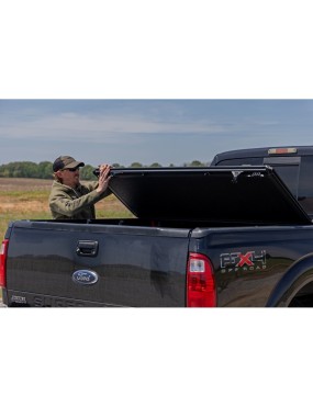 Twarda pokrywa paki tri-fold niski profil Rough Country 6'10"