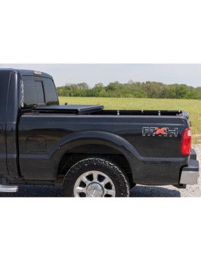 Twarda pokrywa paki tri-fold niski profil Rough Country 6'10"