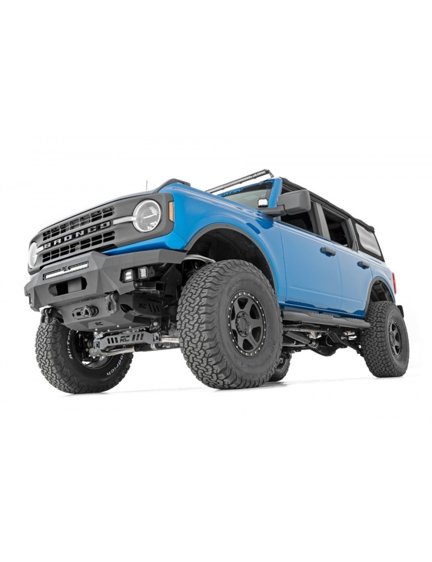 Progi, stopnie boczne czarne Rough Country Oval Nerf Steps