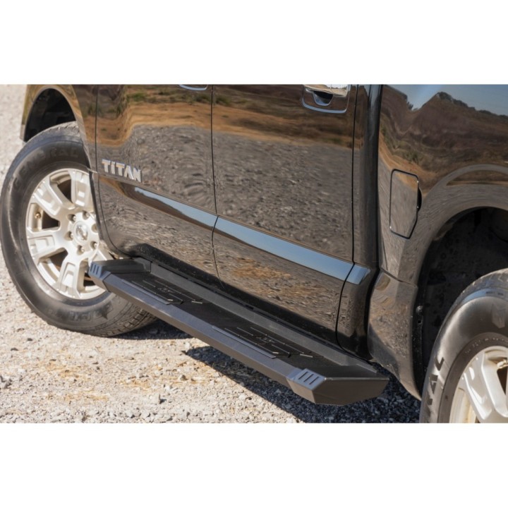 Progi, stopnie boczne aluminiowe Rough Country HD2 Crew Cab - ujęcie 6