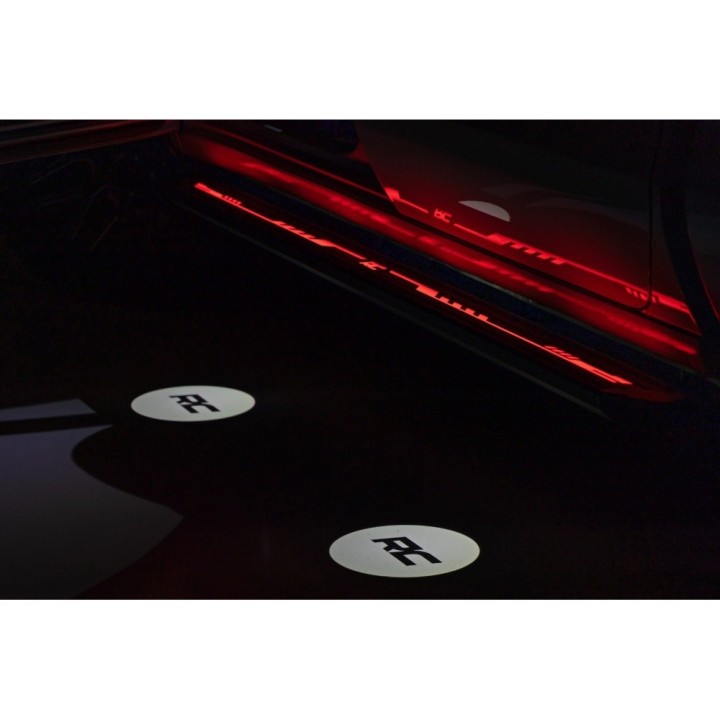 Progi, stopnie boczne Rough Country Multi-Color LED - ujęcie 2