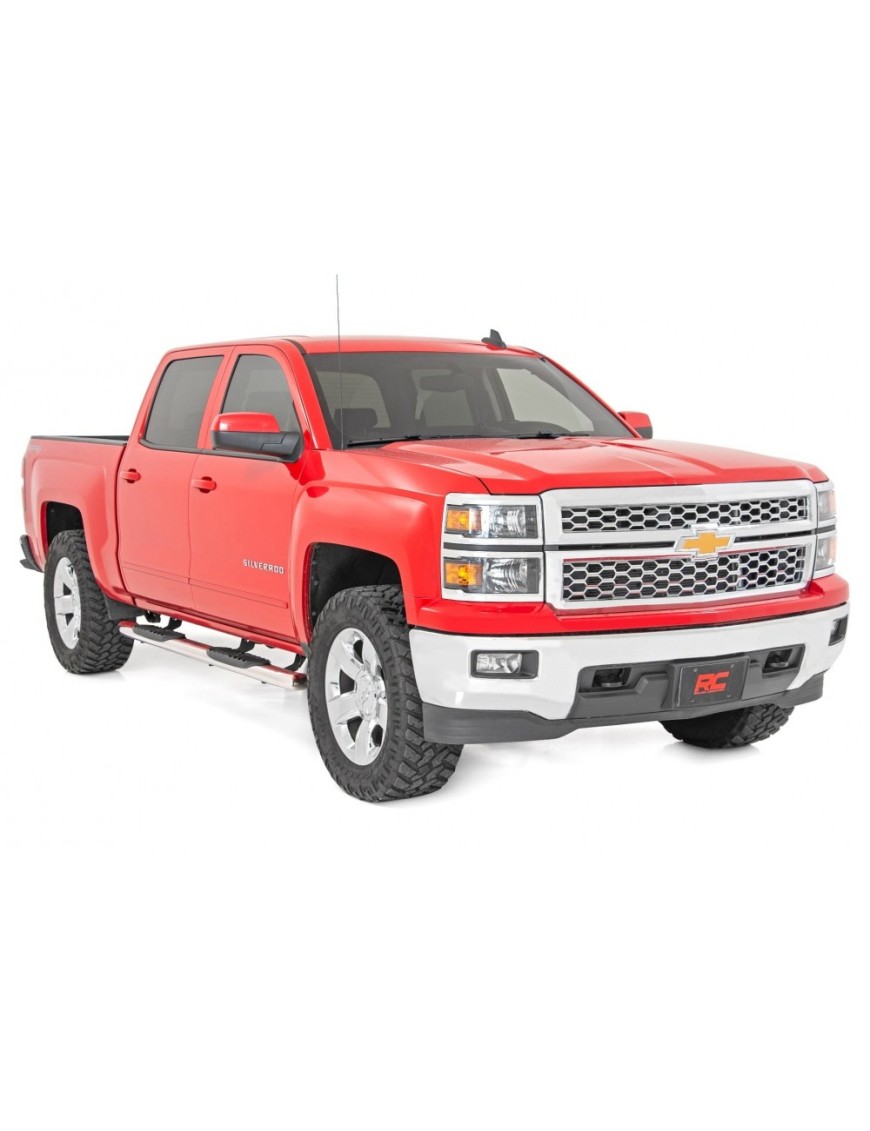 Progi, stopnie boczne srebrne Rough Country Oval Nerf Steps Crew Cab