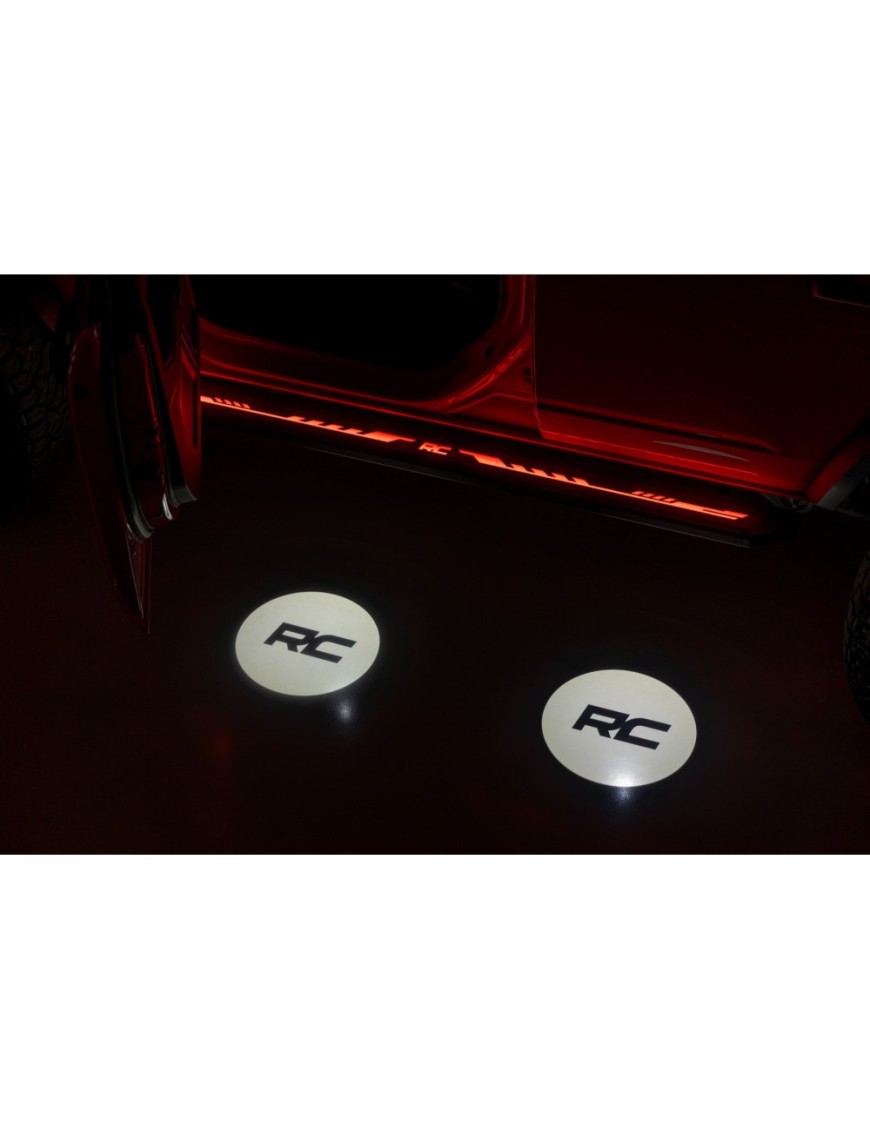 Progi, stopnie boczne Rough Country Multi-Color LED