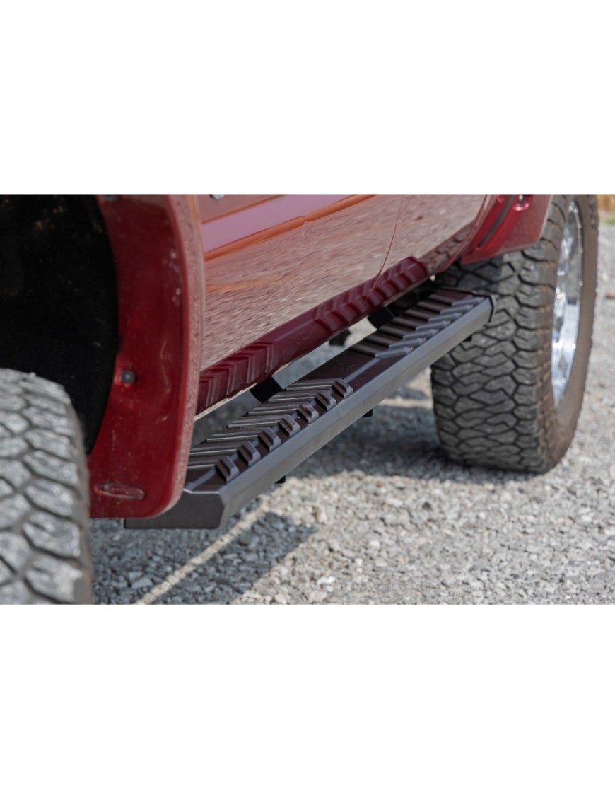Progi, stopnie boczne Rough Country BA2