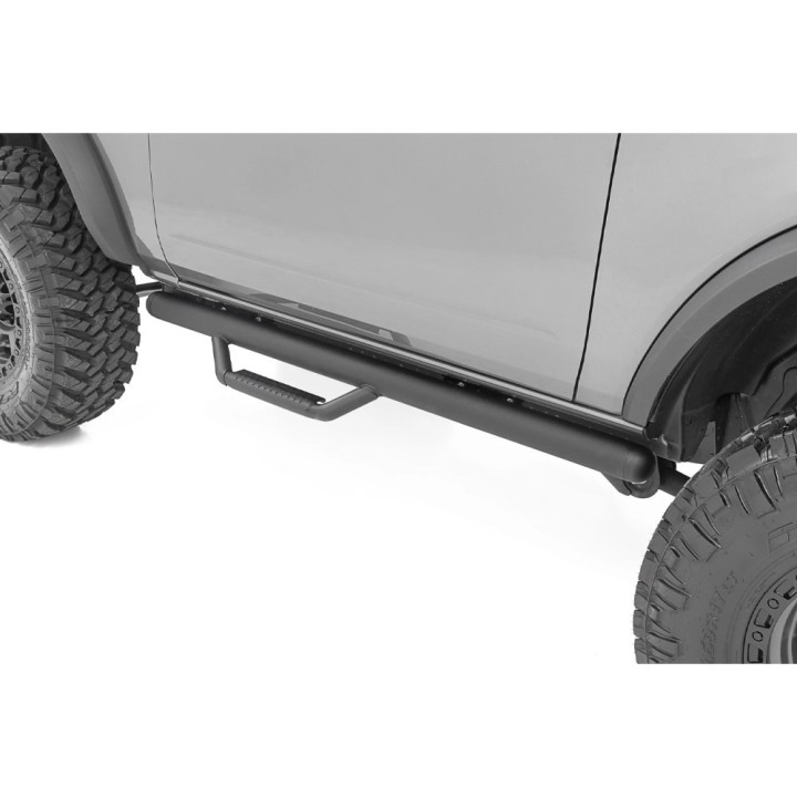 Progi, stopnie boczne Rough Country Nerf Steps - ujęcie 2