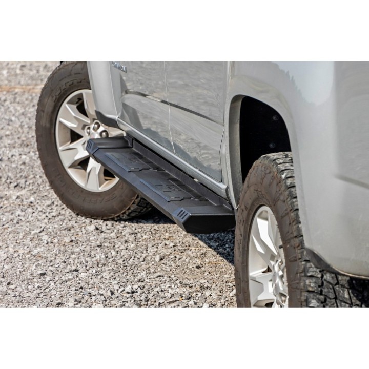Progi, stopnie boczne aluminiowe Rough Country HD2 Crew Cab - ujęcie 4