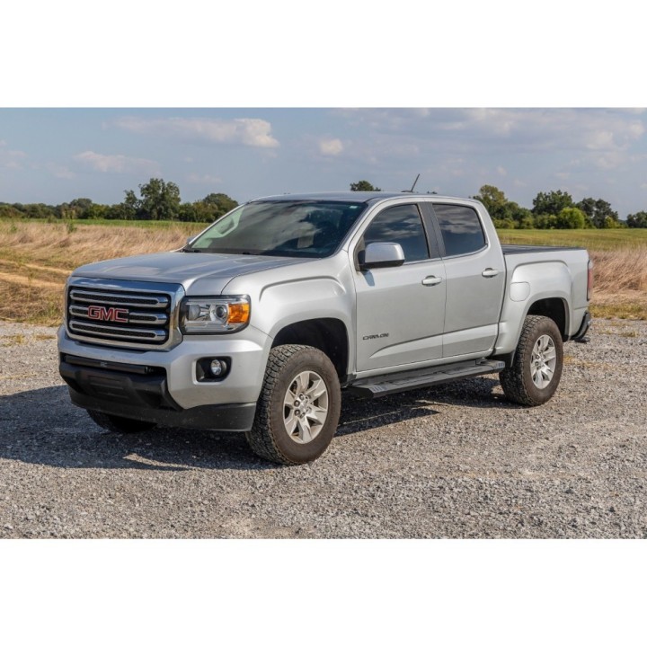Progi, stopnie boczne aluminiowe Rough Country HD2 Crew Cab - ujęcie 6