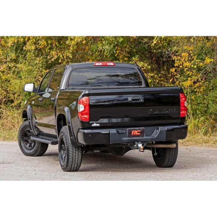 Progi, stopnie boczne aluminiowe Rough Country HD2 CrewMax - ujęcie 6