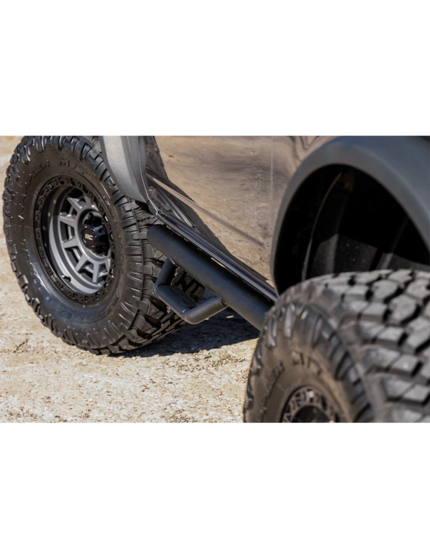 Progi, stopnie boczne Rough Country Nerf Steps
