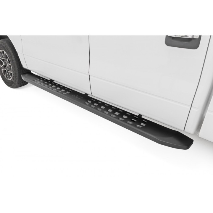 Progi, stopnie Rough Country RPT2 Crew Cab