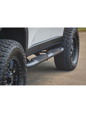 Progi, stopnie boczne czarne Rough Country Oval Nerf Steps
