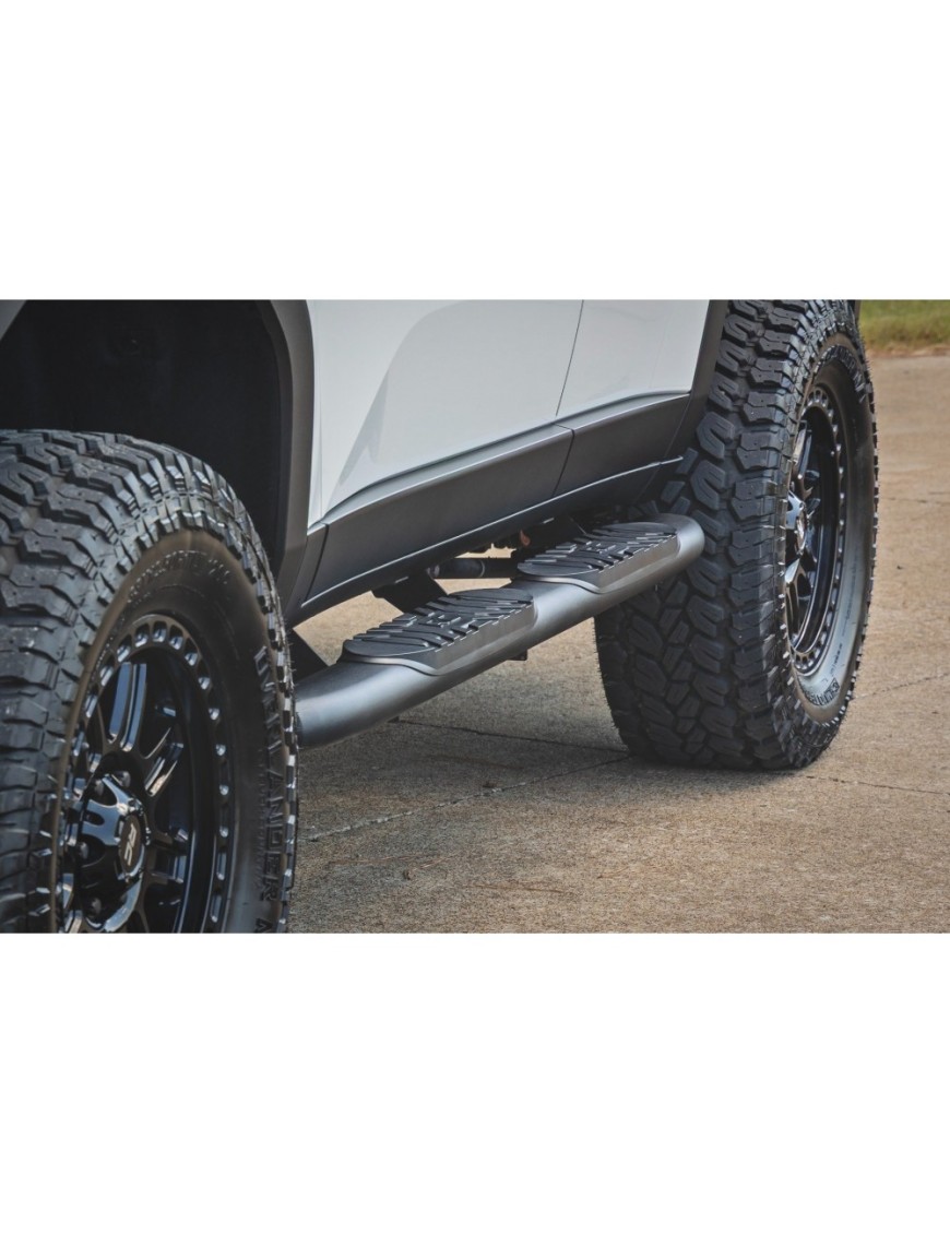 Progi, stopnie boczne czarne Rough Country Oval Nerf Steps