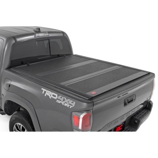 Twarda pokrywa paki tri-fold Rough Country niski profil 5'
