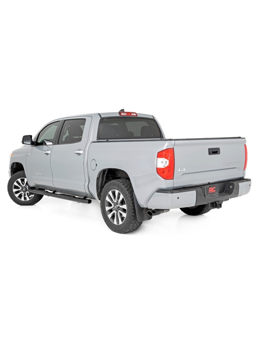 Progi, stopnie boczne czarne Rough Country Oval Nerf Steps Crew Cab