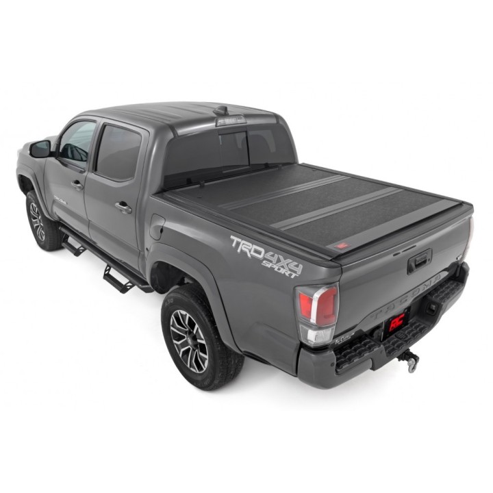 Twarda pokrywa paki tri-fold Rough Country niski profil 5' - ujęcie 3