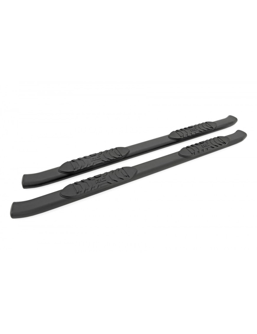 Progi, stopnie boczne czarne Rough Country Oval Nerf Steps Crew Cab