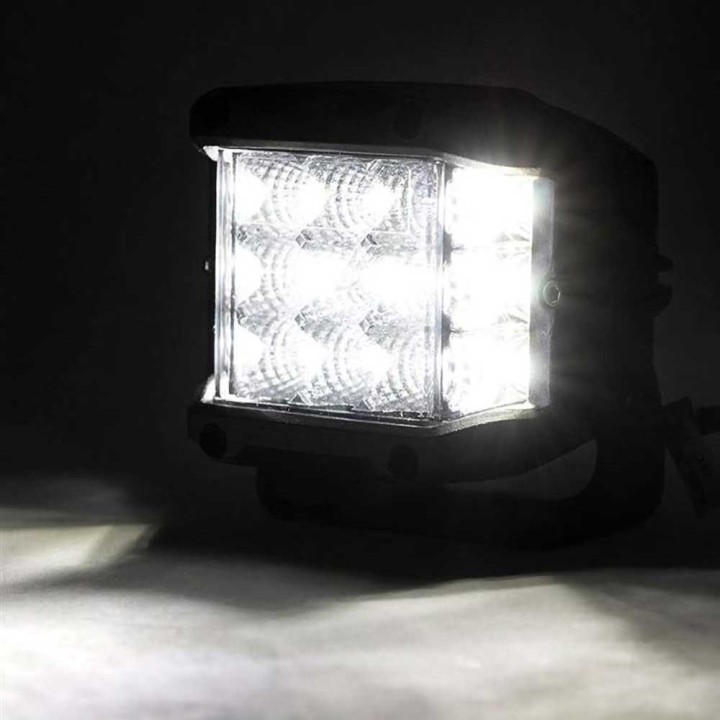Lampy LED 3" kwadratowe szerokokątne Osram Rough Country - ujęcie 9