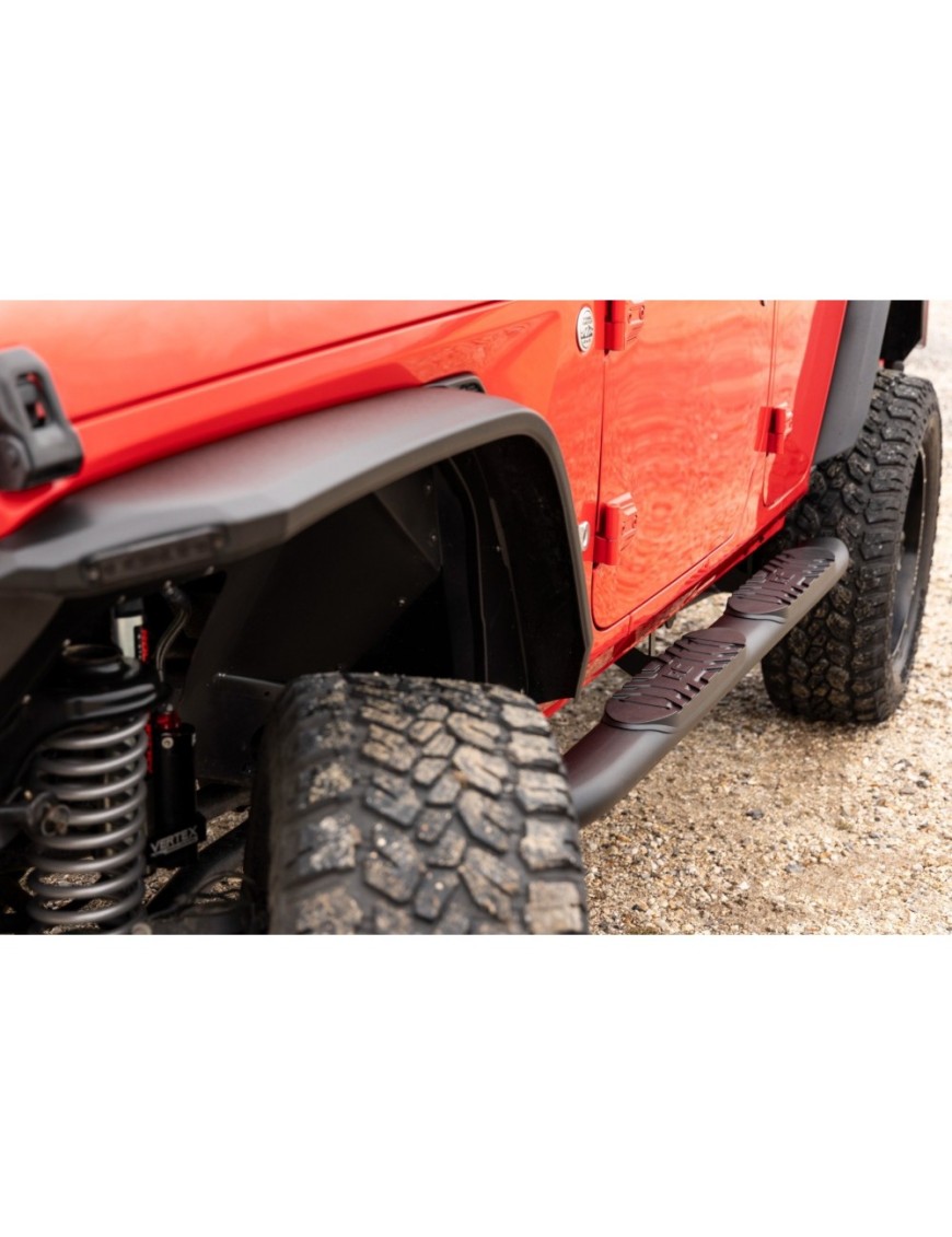 Progi, stopnie boczne czarne Rough Country Oval Nerf Steps