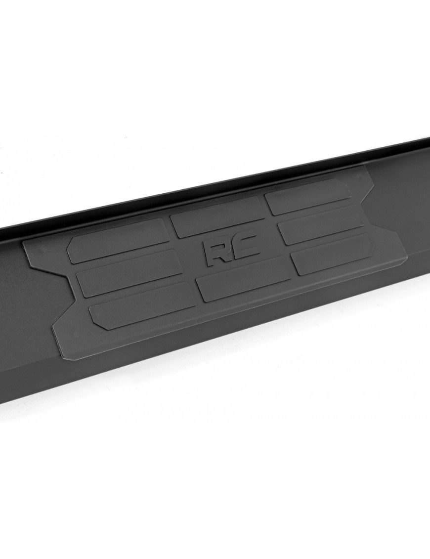 Progi, stopnie boczne aluminiowe Rough Country HD2 Extended Cab