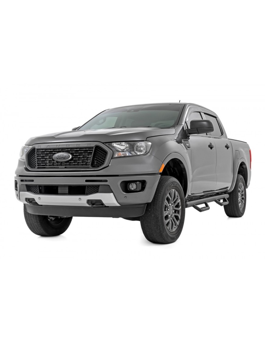 Progi, stopnie boczne czarne Rough Country Nerf Steps Crew Cab
