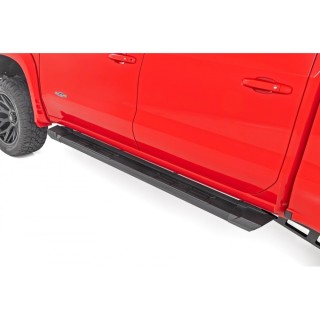 Progi, stopnie boczne aluminiowe Rough Country HD2 Crew Cab - ujęcie 2