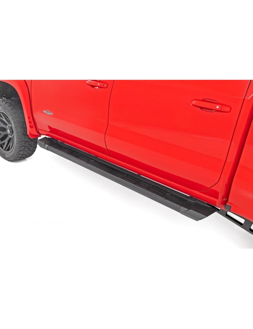 Progi, stopnie boczne aluminiowe Rough Country HD2 Crew Cab
